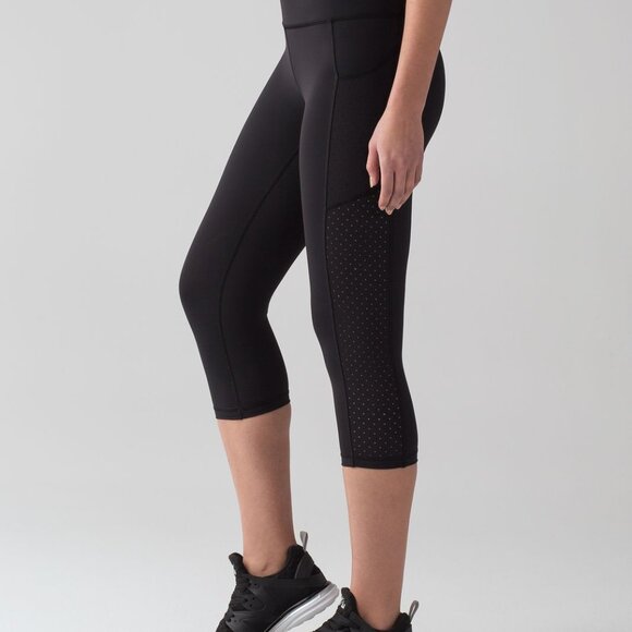 Lululemon | Mind Over Miles Crop Legging in Black 17" - Picture 14 of 14
